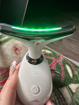 Kosmeticky masazni pristroj ETA - 6