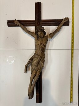 Různé typy starožitných křížů - 6