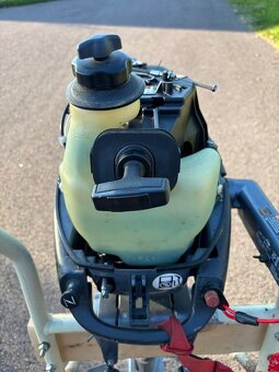 Motor Yamaha 4 HP, integrovaná nádrž, 4 takt - 6