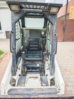Smykový nakladač Bobcat 543 - 6