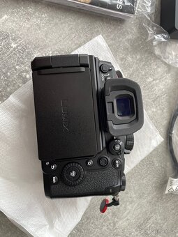 Panasonic LUMIX GH6 - 6