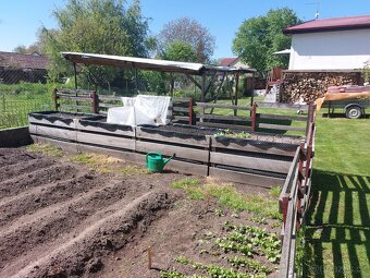 Vyvýšený záhon - 6