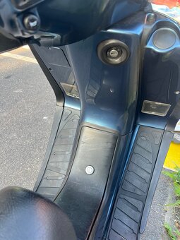 Prodám Piaggio Hexagon LX4 125 4T 125 ccm, r.v. 1999 - 6