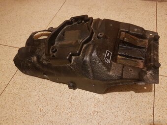 BMW R1100S kryt zadniho kola a vyfuku - 6
