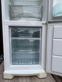 Lednice s mrazákem Electrolux ERB 3022 - 6