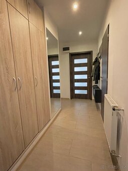 Prodám slunný byt 2+1 64m2 a prostornou garáž 32m2 - 6