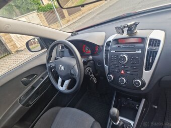 Kia Ceed 1.4 benzin - face lift - zachovalé - - 6