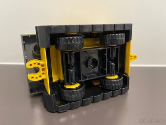 Lego Duplo pásový náklaďák - 6