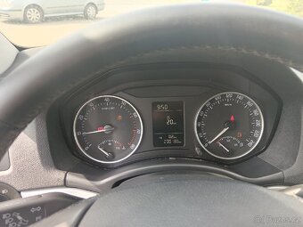 Skoda Octavia 1,6 MPI - 6
