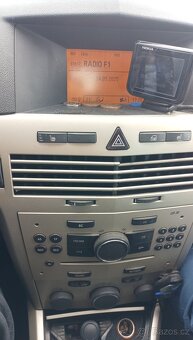 Opel Astra H 1.9 CDTI 88 kw - 6