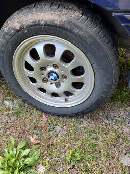 205/60/15 zimní kola BMW 5x120 - 6