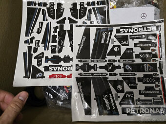 Stavebnice Technic Mercedes-AMG F1 W14 E (náhrada) - 6