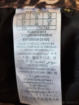 Kalhoty zvířecí vzor GUESS velikost M - 6