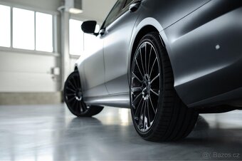 Mercedes Benz E350 CDI 190kw / AMG packet/ Airmatic/ DPH - 6