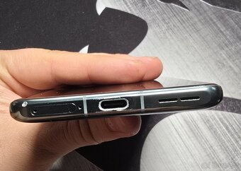 📱 OnePlus 11 5G – 256 GB – zelený - 6