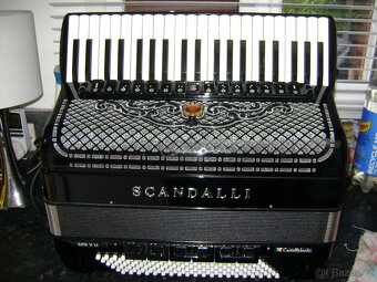 SCANDALLI SUPER V1 LX 120 basový akordeon, 5hlasý, dvojkazet - 6