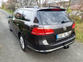 VW Passat B7 2.0 TDi HIGHLINE, ALARM, TAŽNÉ, SENZORY, XENONY - 6
