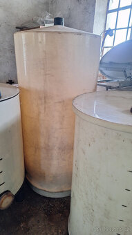 nádoby / nádrže na víno - 6