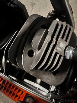 Husqvarna 550xp mark 2 nový motor - 6