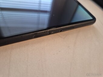 Sony Xperia 10 iii - 6