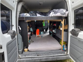 Ford Transit s obytnou vestavbou 9 míst - 6