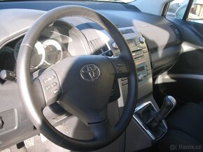 TOYOTA COROLLA VERSO,1.8,95KW,BENZÍN,BEZ KOROZE,SERVISKA - 6
