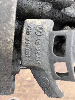 VW T5 2,5 96 KW převodovka+rozvodovka+poloosy - 6