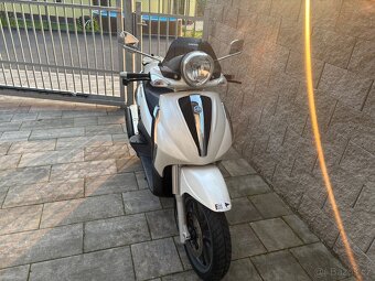 Piaggio Beverly 400 Tourer 2009 - 6