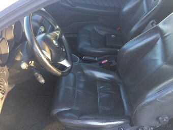 Alfa Romeo GT KŮŽE NAVIGACE - 6