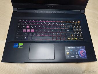 Herní notebook 10jádro i7 12650H, RTX4060 8GB, 16GB - záruka - 6