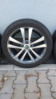 Alu kola 5x112 r17 CYGNUS originál Škoda Octavia II - 6