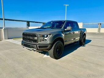 Ford Raptor F150 - 6