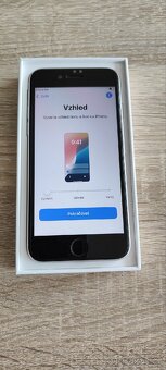 iPhone SE 2020 256 GB White - 6
