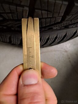 2x zánovní pneumatika Hankook W330A 275/45 R21 110 - 6