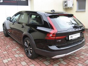 Volvo V90 2.0B5 235PS Cross Country Pro A/T 4x4 - 6