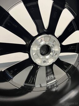 ❄️ Zimní Alu kola Crystal, Škoda Karoq, 5x112 r19 - 6
