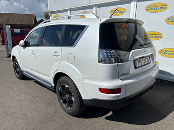 Mitsubishi Outlander 2.2 4x4 - 6