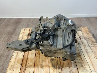 // Manuální převodovka Mercedes W168 A190 // - 6