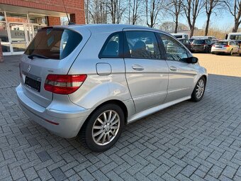 Mercedes-Benz B 200 Turbo - 6