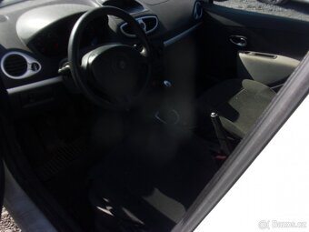 Renault Clio III 1,5 DCi - 6