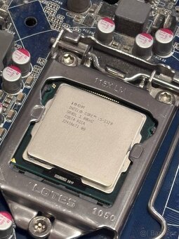 Základní deska + Intel i5-2320 + 6 GB RAM + chladič + zdroj - 6