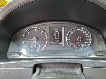 Prodám Volkswagen Multivan 7 místný - 6