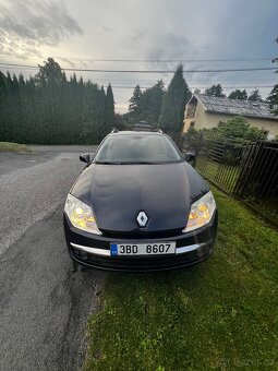 Renault Laguna III 2.0 dci 110 kW automat - 6
