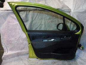 Prodám všechny dveře na PEUGEOT 207 , rv: 2007 - 6