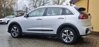 Kia e-Niro 40 kWh 136 koní 3F, perfektní, +DPH - 6