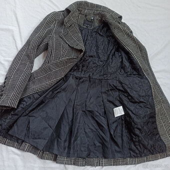 dámský zimní kabát s kapucí 38 - 40  TOP STAV - 6