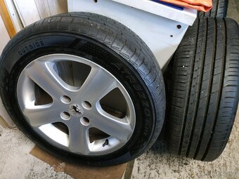 ALU kola Peugeot 4x108 r16 Originál, Zánovní pneu 8mm - 6