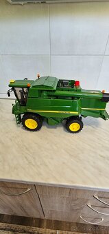 Bruder kombajn john deere 670 - 6