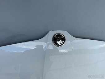 kapota Škoda Superb III - 6