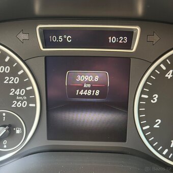 Mercedes Benz B 180 - 6